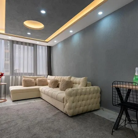 Apartment Sweet Deluxe *